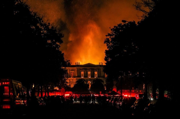 آتشی عظیم موزه ملی دویست ساله برزیل